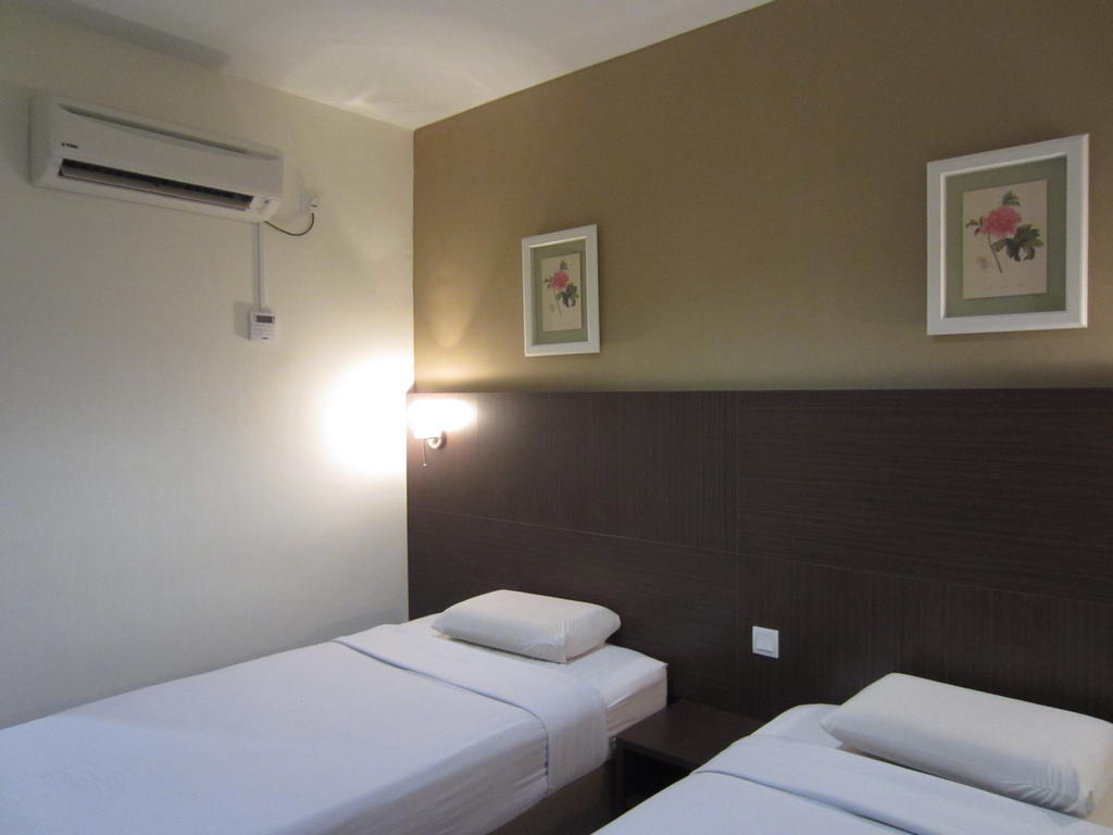 Radiant Hotel Ситиаван Номер фото
